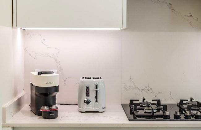 Stylish Kings Cross Flat - Photo 11