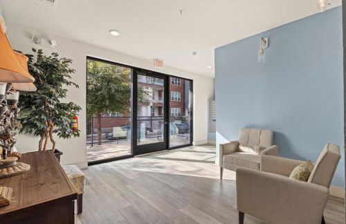 Modern Executive 1BR King Bed - Walk to West 7th - Foto 29