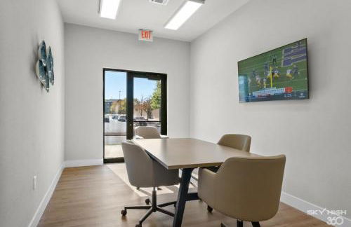 Trails End Here, King Bds, Lux Apt with Gym Access - Foto 41