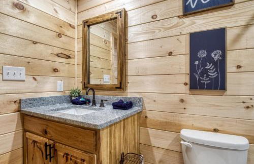 Ivy's Cottage, Pickleball Court, Creek, WIFI, Mountain Views, Starting at 50" - Foto 14