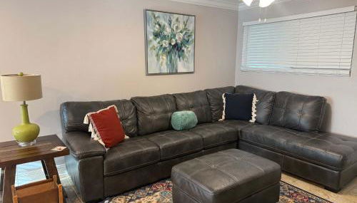 2 bedroom private apt & laundry - Foto 3