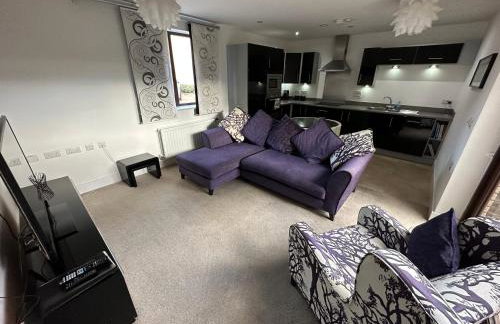 2 Bedroom Riverside Property with Roof Terrace - Foto 2