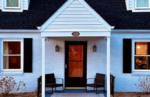 All Seasons Cottage - Game Room - Firepit By Zen Living Short Term Rental - Foto 13