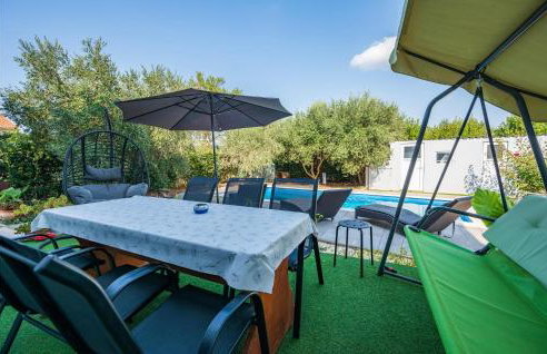 2 Bedroom Lovely Apartment In Pula - Foto 11