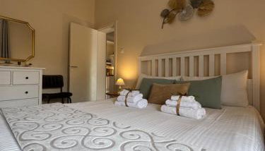 LA TORRE SARACENA - APARTMENTS with services & Free Parking - Foto 2