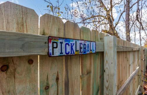 Spring Retreat Sauna, Hot Tub & Rooftop Firepit - Foto 43