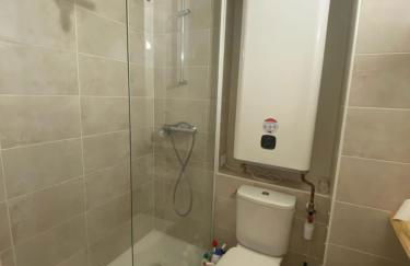 Appt chaleureux 2 - 4 personnes au pied des pistes - draps et linges de toilette non fournis - ménage non inclus - Foto 10