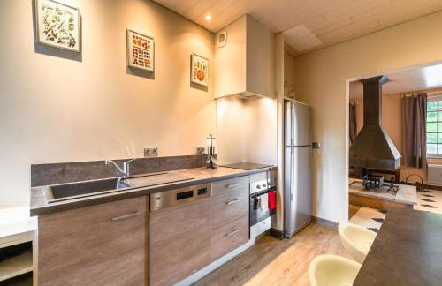 Stone House St Denis with Pool & Views - Foto 11