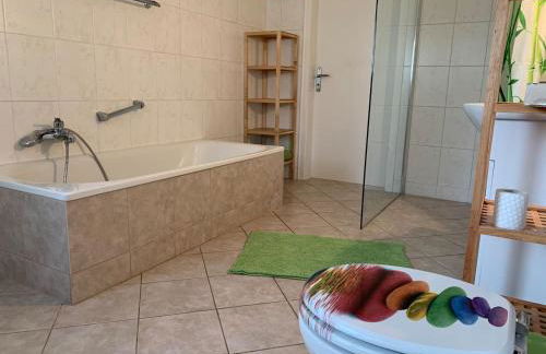 Zwischen (Messe) Köln u Düsseldorf ruhig u zentral - Foto 13