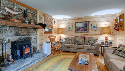 Fire Pit, Grill, and Views Cashiers Getaway! - Foto 4