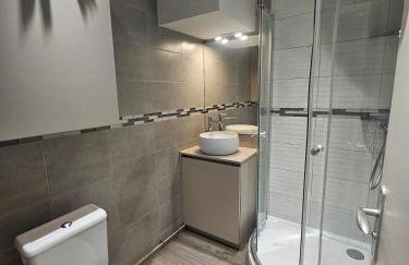 Appartement entier T2 proche gare de Cergy préfecture - Foto 5