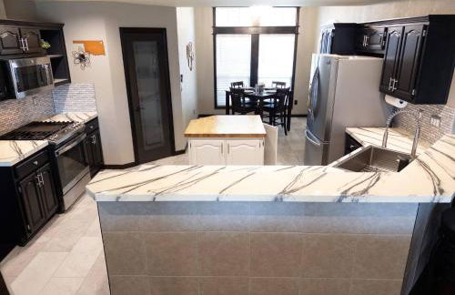 Your Family’s Home Away from Home w/ No Extra Fees - Foto 62