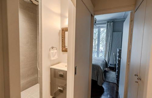 AC 3bds Apt with arc de triomphe view & terrace - Foto 35