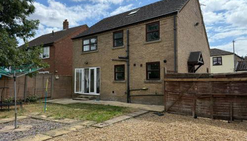 Victoria House - Photo 5, Garden