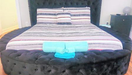 Furnished Home for Traveling Nurses, Corporate Stay Mid-Term Galveston-only 10Min to UTMB-7 Min to Cruise Port-1 Block to Beach Pleasure Pier- Large 3Bed-2Bath-7 Beds-CasaAzul 2605B - Foto 5