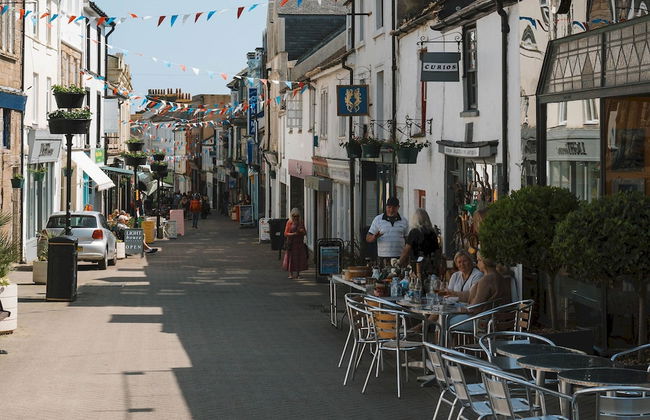 Stunning Town Centre Penthouse w Sea Views - Foto 33