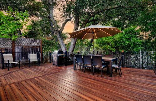 Spacious 4BD 3BA with hot tub, fire pit, and wraparound deck - Foto 29