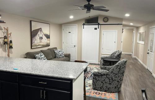 Gorgeous 10 Acre Estate POOL HOT TUB GAME ROOM - Foto 69