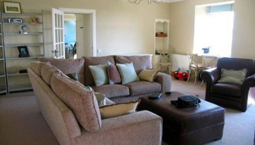 Beautiful spacious old schoolhouse with stunning sea views and beach nearby - Foto 2