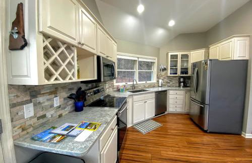 E7 Sunny Bretton Woods private home next to the slopes of Bretton Woods Hot Tub, Wifi - Foto 34