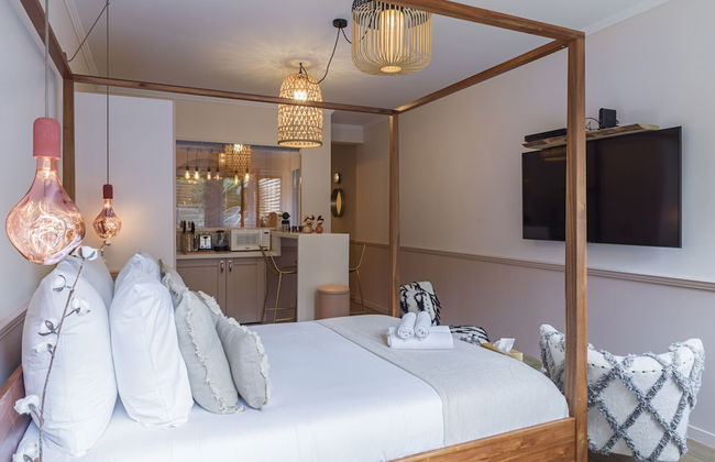 Rose & Garden - Eiffel Tower - Photo 17