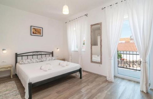 Stunning Home In Primosten With Kitchen - Photo 14