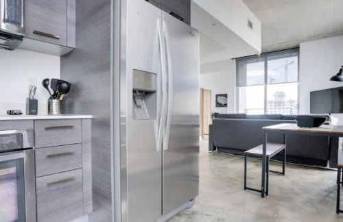 Sun-Splashed 1BR Condo unit in DWTN Miami with WFH - Foto 12
