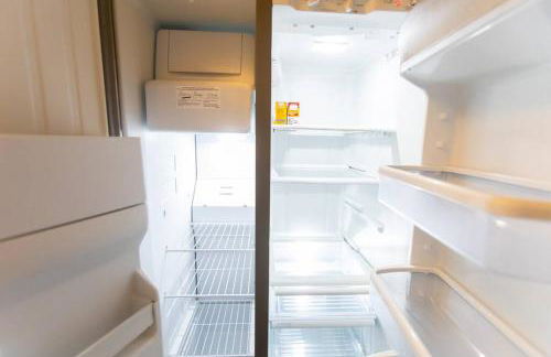 Cali Condo+BBQ+MemoryFoamBeds+12min to Beach - Foto 52