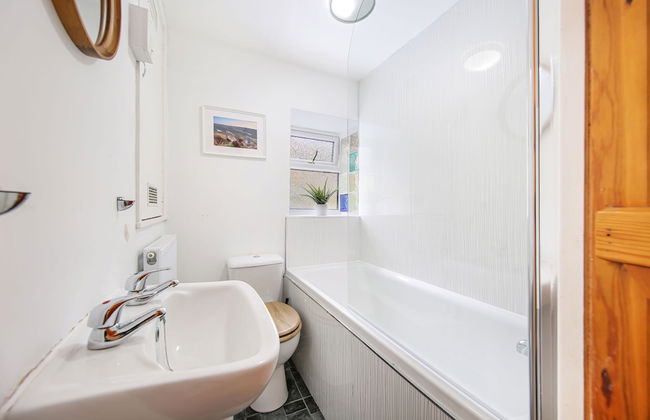 Host Stay Batemill Cottage - Foto 13