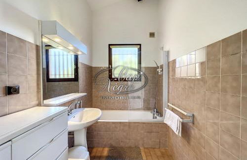 Appartement T2 pour 4 personnes avec terrasse et vue mer proche de la plage du Rayol - Foto 10