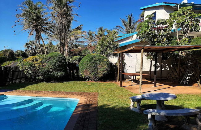 Boathouse Bed and Biscuit - Lower Deck - Photo 12