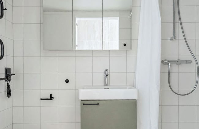 P-ONE Apartments Self Check-in - Photo 14