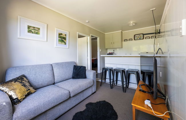 Opal Hot Springs & Holiday Park - Photo 30