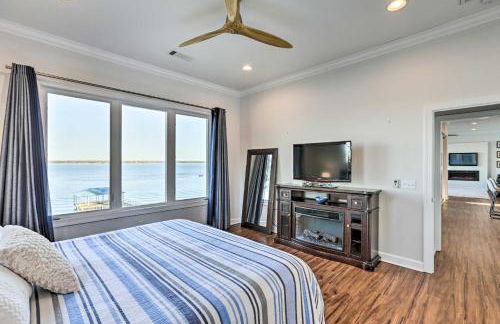 Beautiful Waterfront Getaway with Dock! - Foto 15