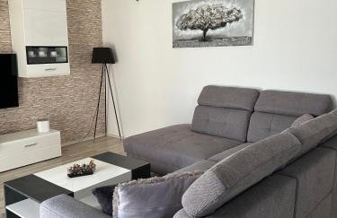 Holiday House M&A&K with swimming pool - Foto 9