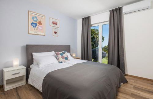 Villa Mirjam with swimming pool, jacuzzi and sea view - Foto 43