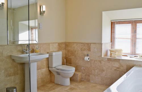 Felin Hedd Peaceful Mill - Photo 14