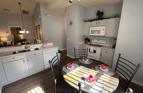 Cosy 4 Bed Villa Overlooking A Lake - Foto 20