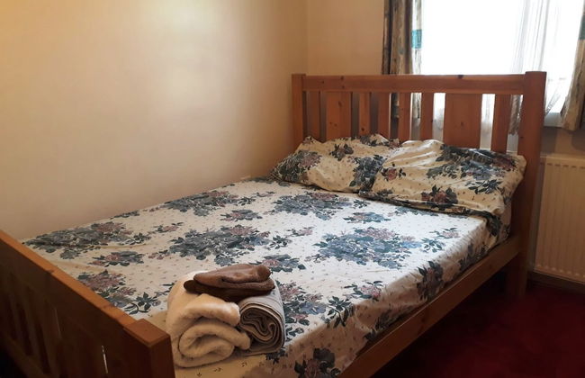 House with a garden in Arnos Grove - Foto 9