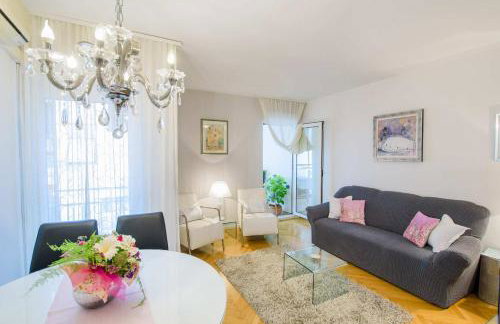 Comfortable and Stylish Apartment - Foto 1