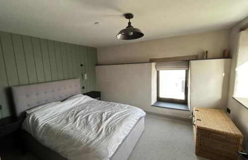 2 Cruck Cottage, Cowbridge - Photo 11