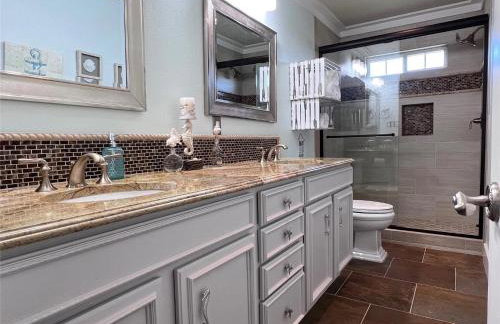 Steps to Beach, King Beds, Pet and Kid Friendly - Foto 26