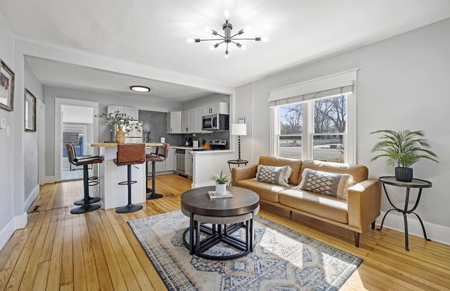 Charming Bungalow With Hot Tub, Fire Pit & Bikes - Foto 1