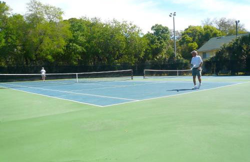 Affordable Two Bedroom Tropical Condo - Private Beach, Pools, Hot Tub - Foto 63