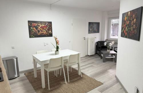 Zentral gelegene Zimmer mit Gemeinschaftsküche und -bad - Foto 7