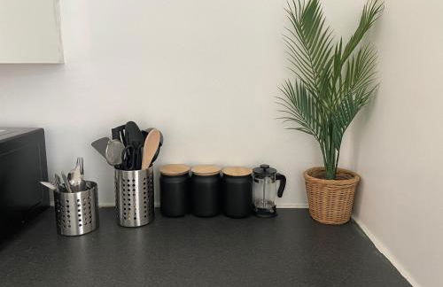 Cosy 2 Room Space Near Station - Foto 4