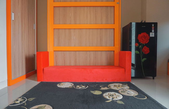 Cozy Studio Apartment At LRT City Jatibening - Foto 9
