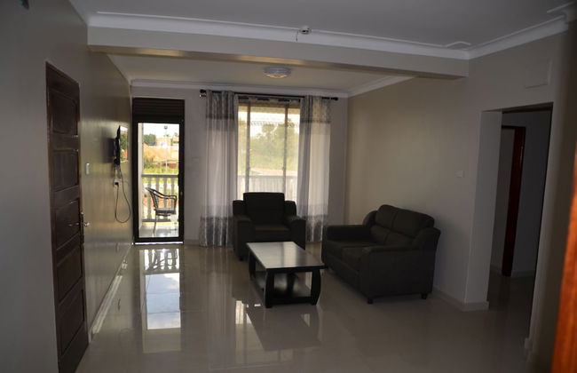 Hope's Apartments - Photo 8