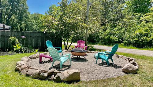 The charming Glenn Cottage! Walk to Lake Michigan! - Foto 3, sunbed