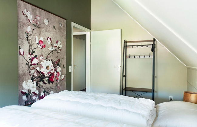 Family House With Wellness - Photo 9